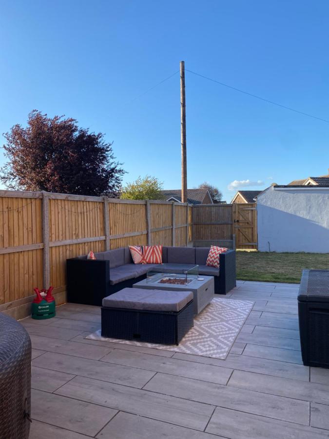 Luxury Recently Renovated 3 Bedroom Home In Sandwich Kent Bagian luar foto