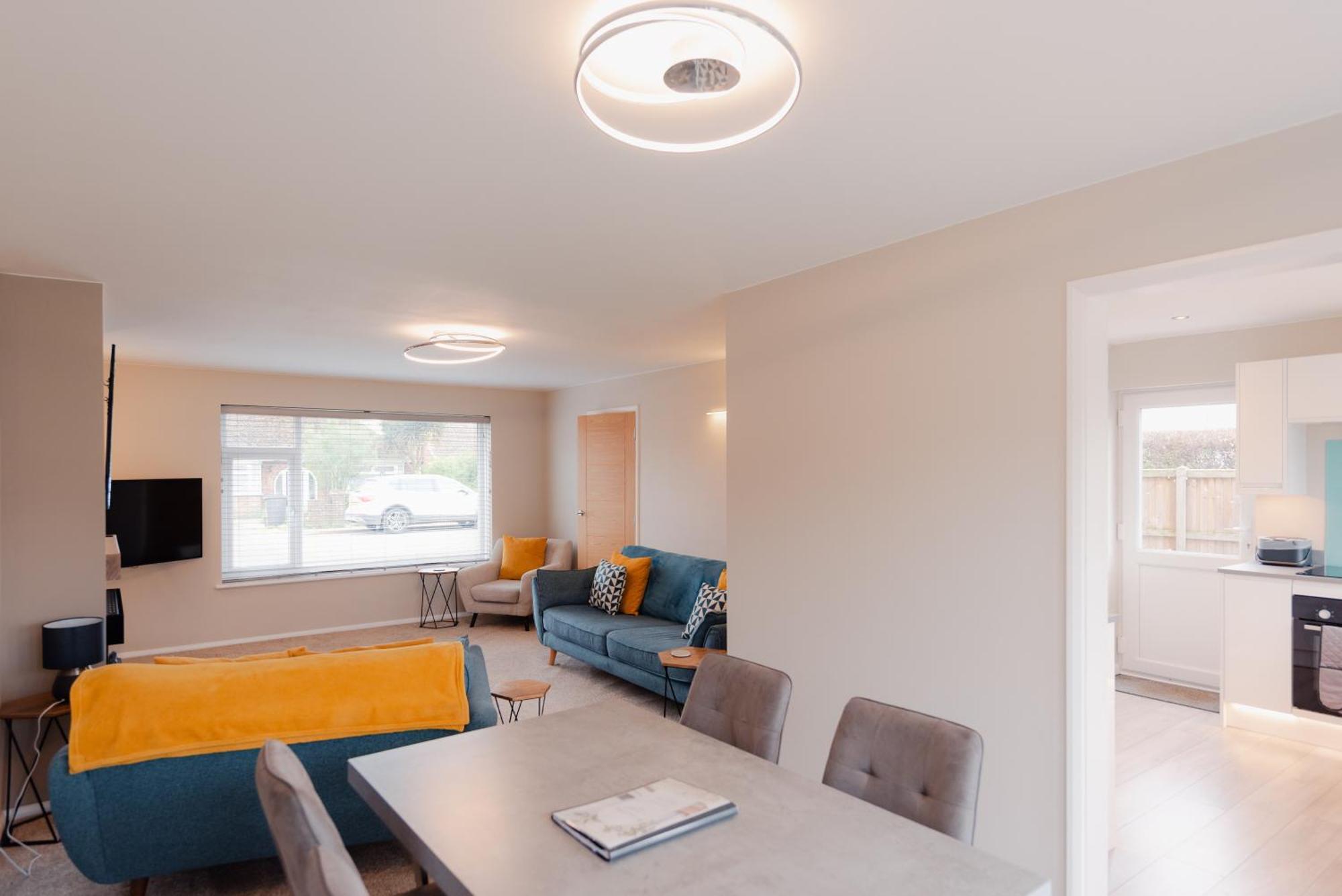 Luxury Recently Renovated 3 Bedroom Home In Sandwich Kent Bagian luar foto