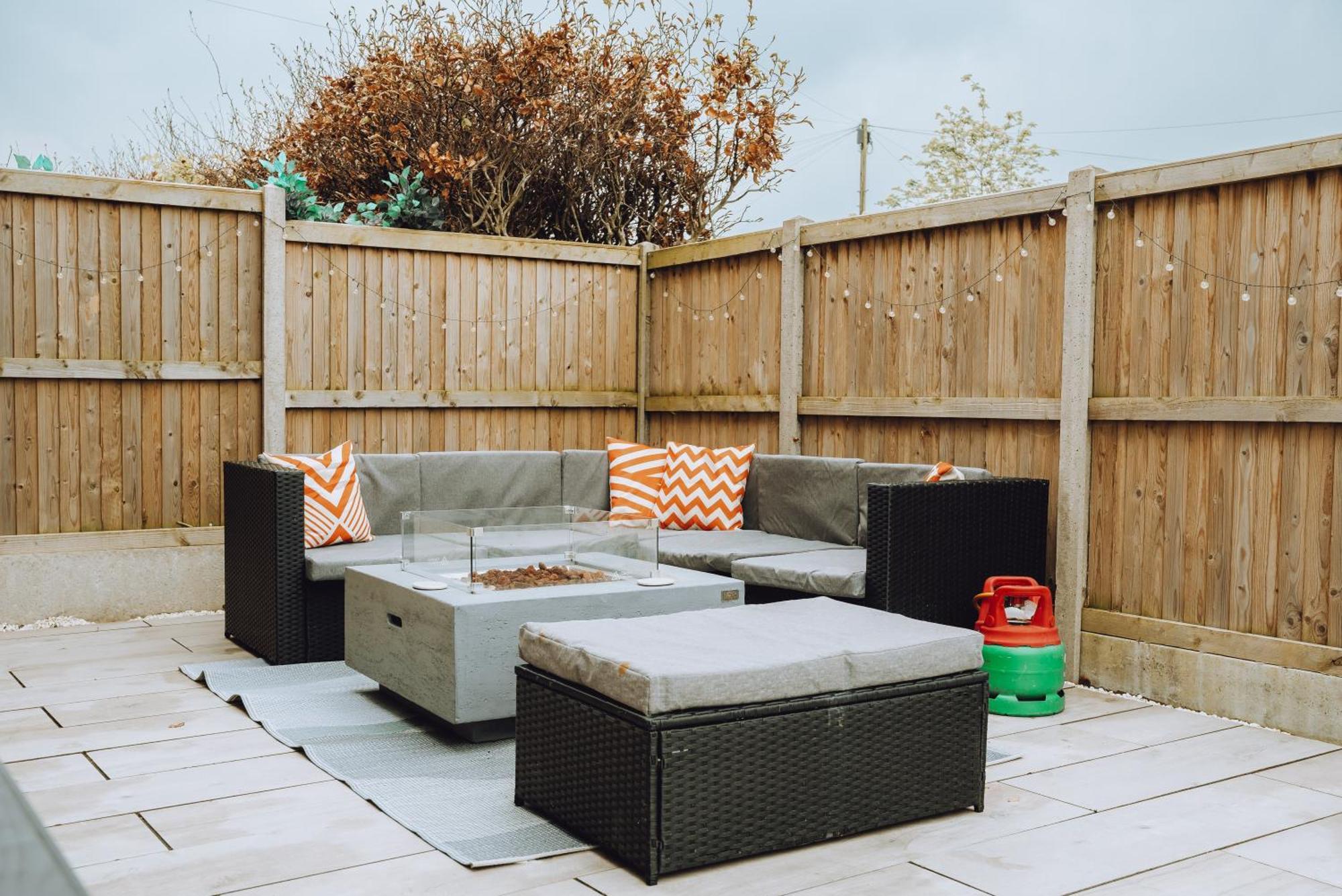 Luxury Recently Renovated 3 Bedroom Home In Sandwich Kent Bagian luar foto